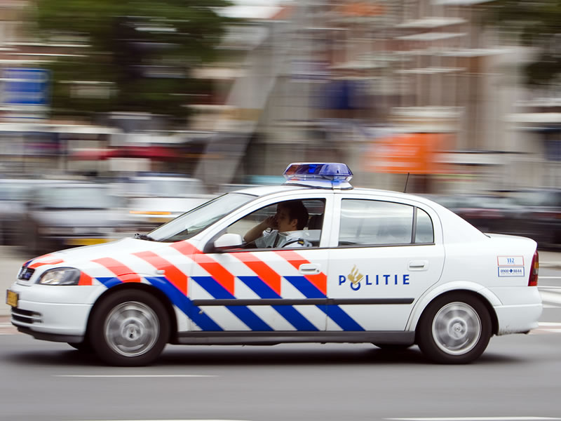 Politieauto rijdt fietser omver in Vlissingen