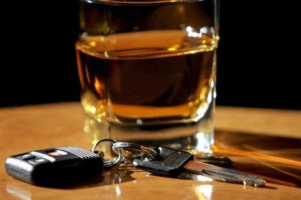 Jonge automobilist rijbewijs kwijt na gevaarlijke drankrit!